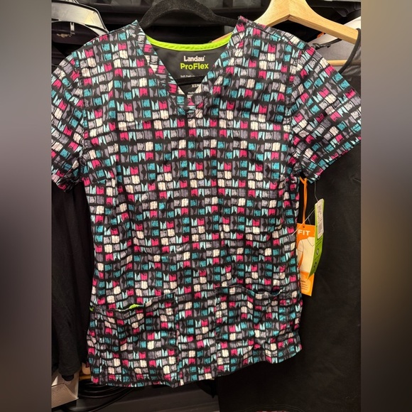 Labdu Other - NEW- Labdu Women’s Colorful Patterned Scrub Top Pro Flex  Sz XS